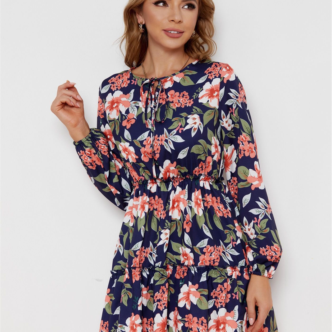Damen Maxikleid mit verspieltem Blumenmuster und elastischem Bund R&B