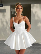 Damen Couture Mini-Kleid mit schickem A-Linien Schnitt und Spaghettiträgern