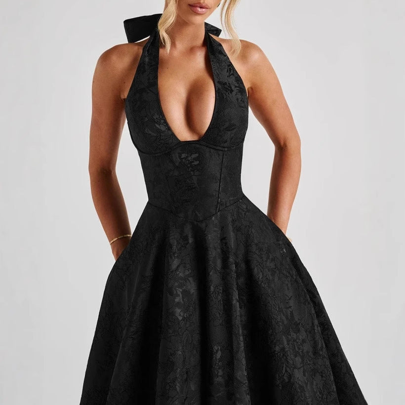 Damen Elegantes Halterneck-Ballkleid mit fließendem Rock R&B