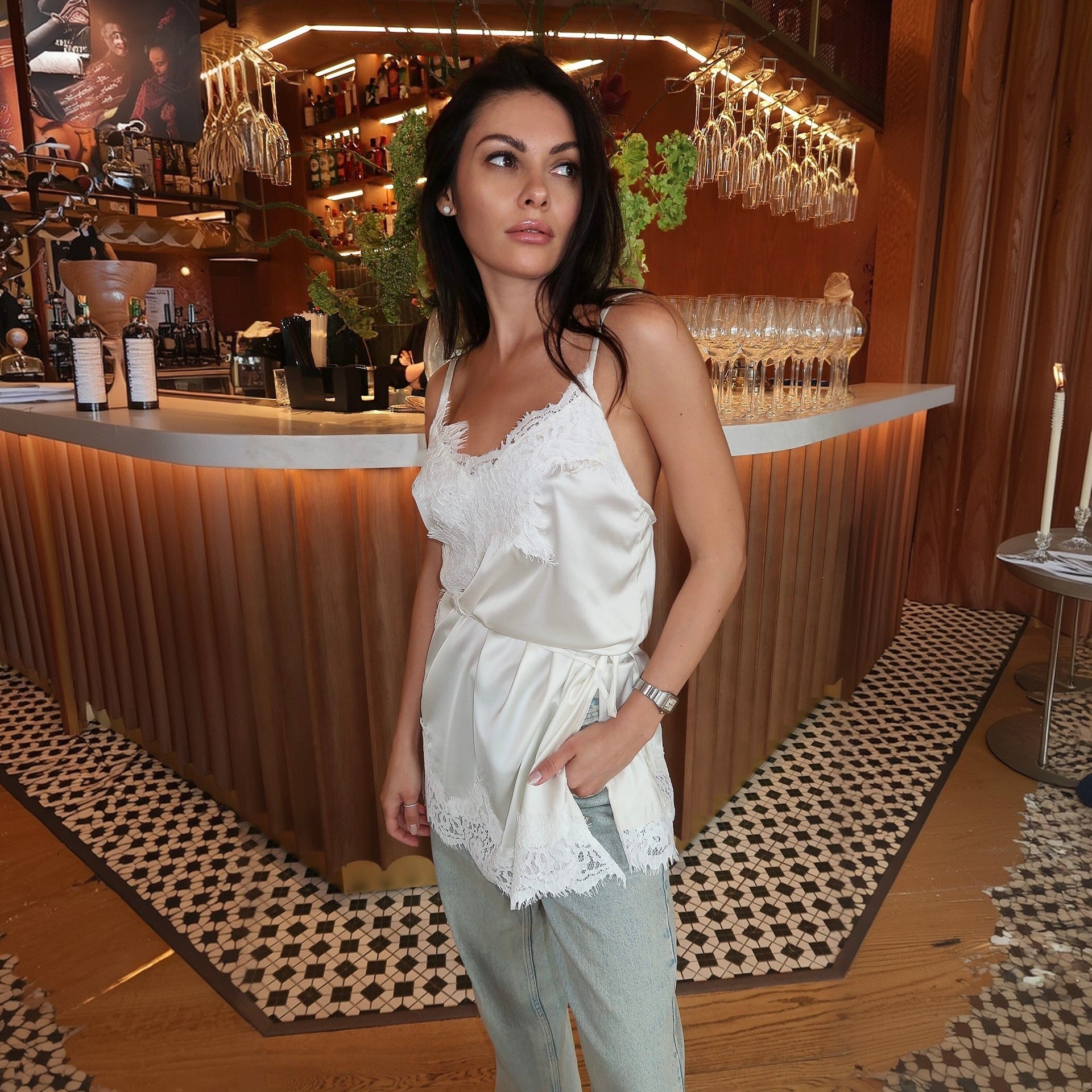 Damen verspieltes Satin-Top mit Spitzenverzierung R&B
