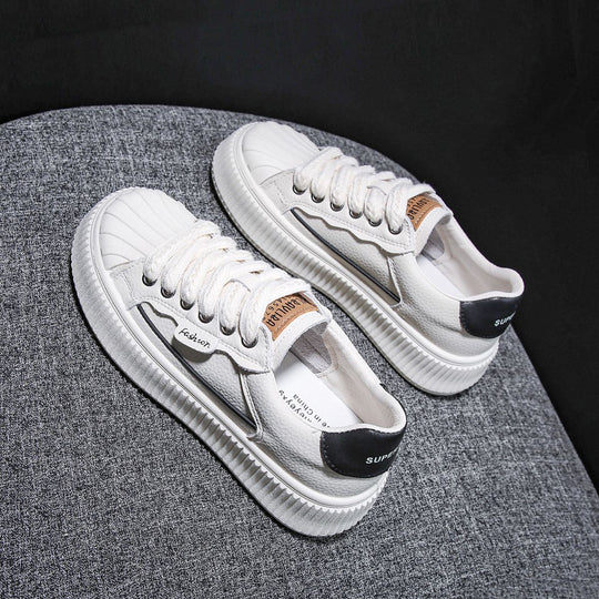 Damen Sportliche Sneakers mit charakteristischem Oberflächen-Design und rutschfester Sohle R&B