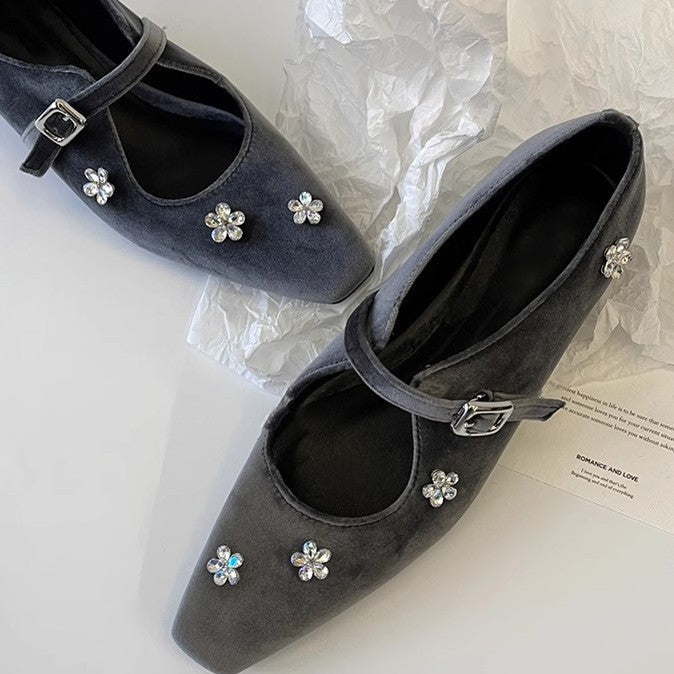 Damen elegante Mary Jane Schuhe mit floralen Details