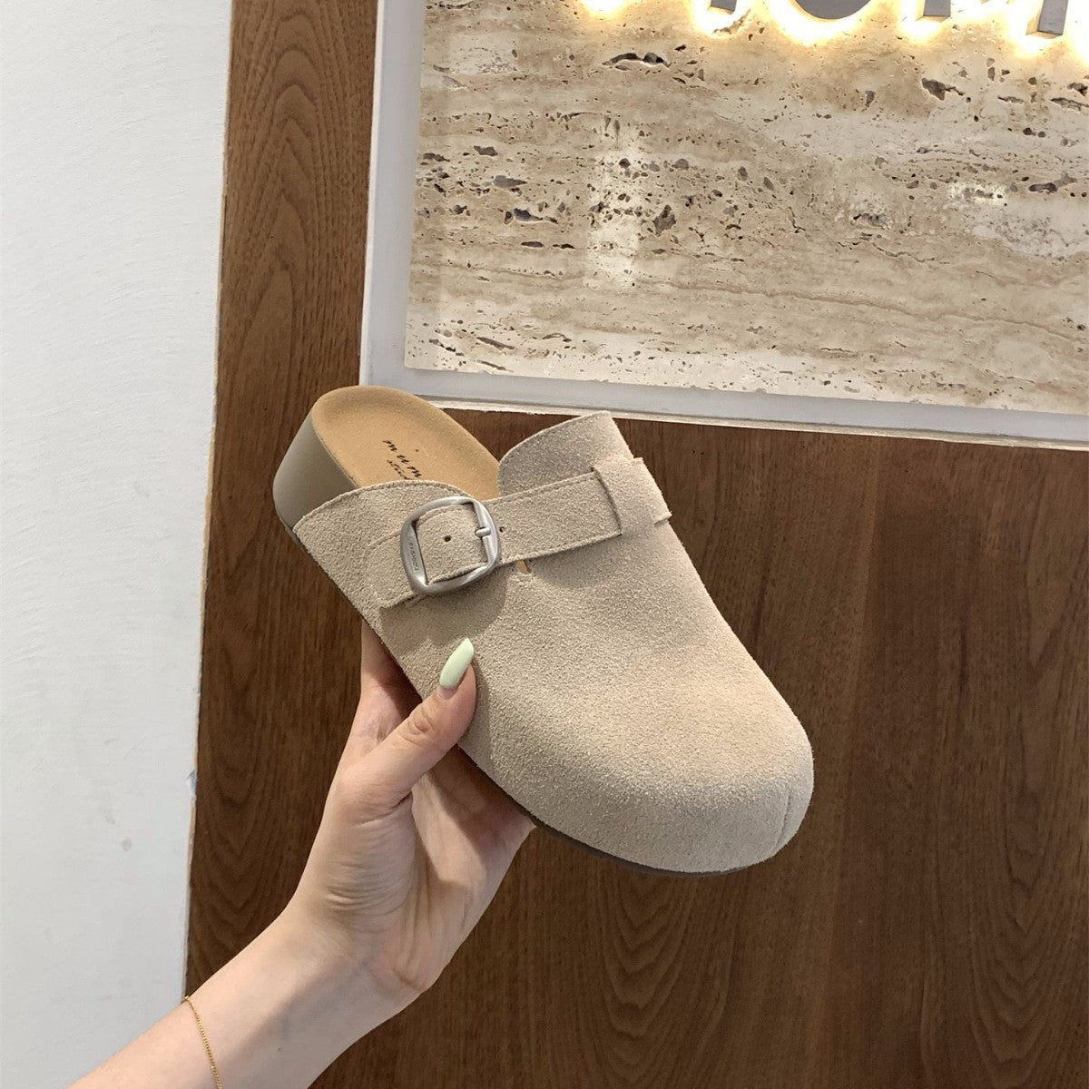 Damen bequeme Clogs mit dekorativem Schnallenverschluss und hochwertigem Veloursleder R&B