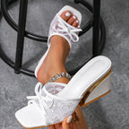 Damen elegantes Mules mit zierlichem Schleifendetail und glamourösem Keilabsatz R&B