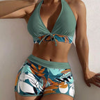 Damen Bikini-Set mit verspieltem Halter-Oberteil und sportlicher Shorts R&B