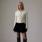 Damen Figurbetonte Jacke mit einzigartigem Knopfdesign R&B