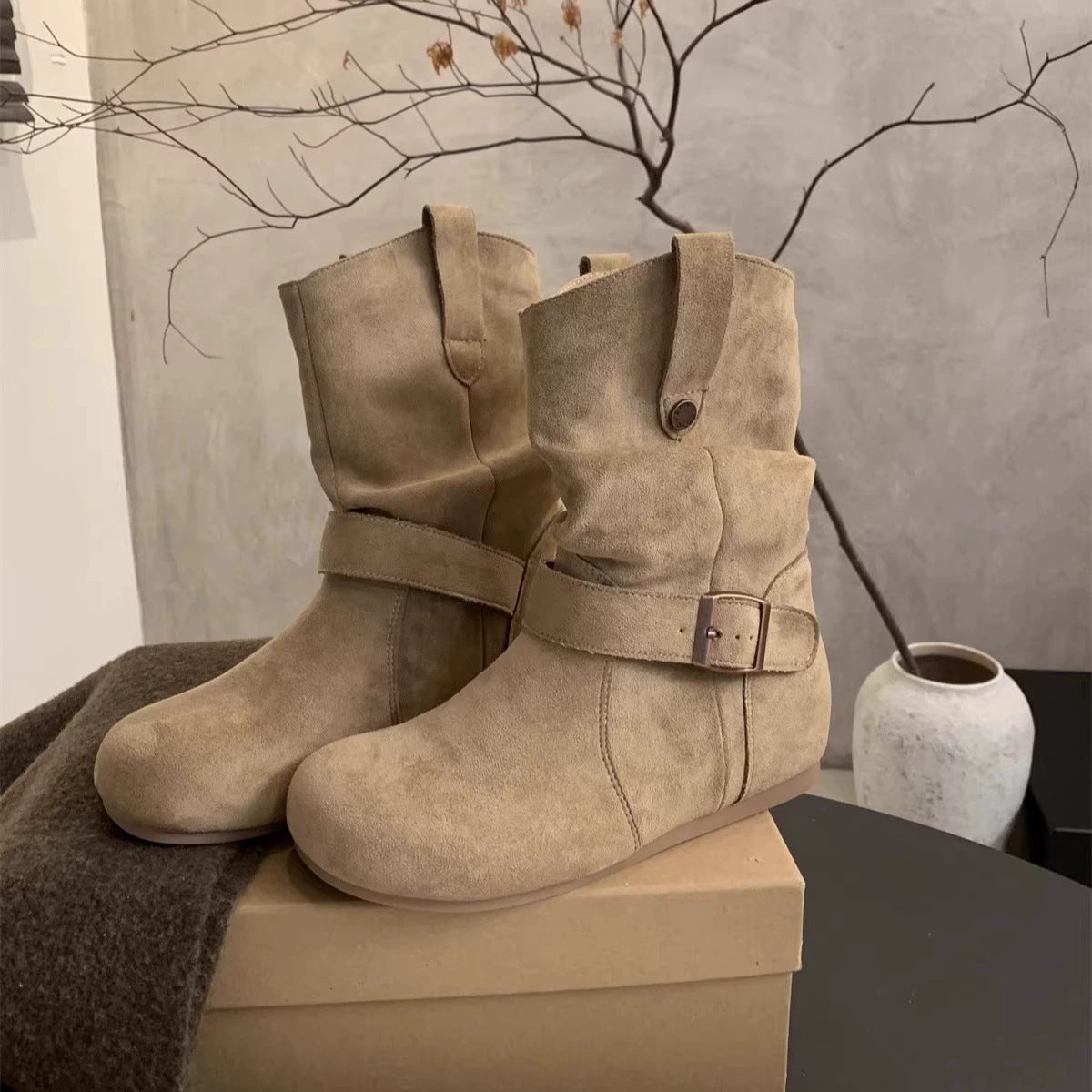 Damen Elegante Stiefel mit modischem Riemendesign und bequemer Passform R&B