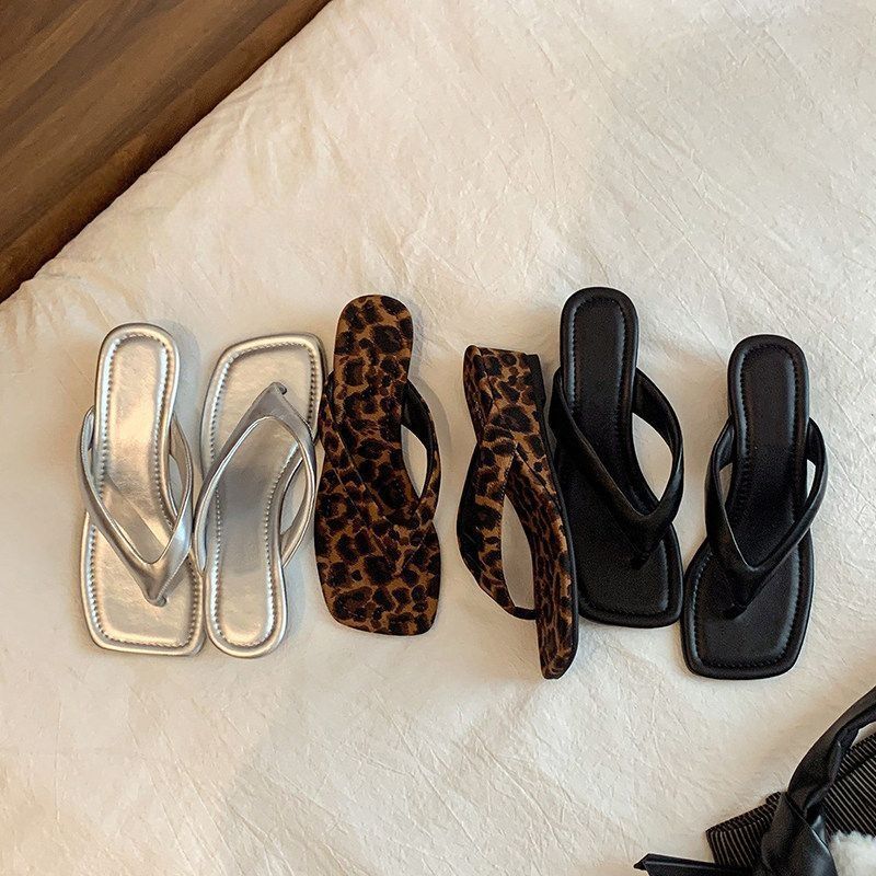 Damen trendige Zehentrenner-Sandalen mit elegantem Riemendesign R&B
