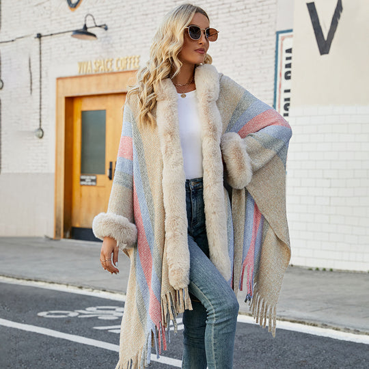 Damen modischer Poncho mit luxuriösem Kunstfellkragen und Fransen R&B
