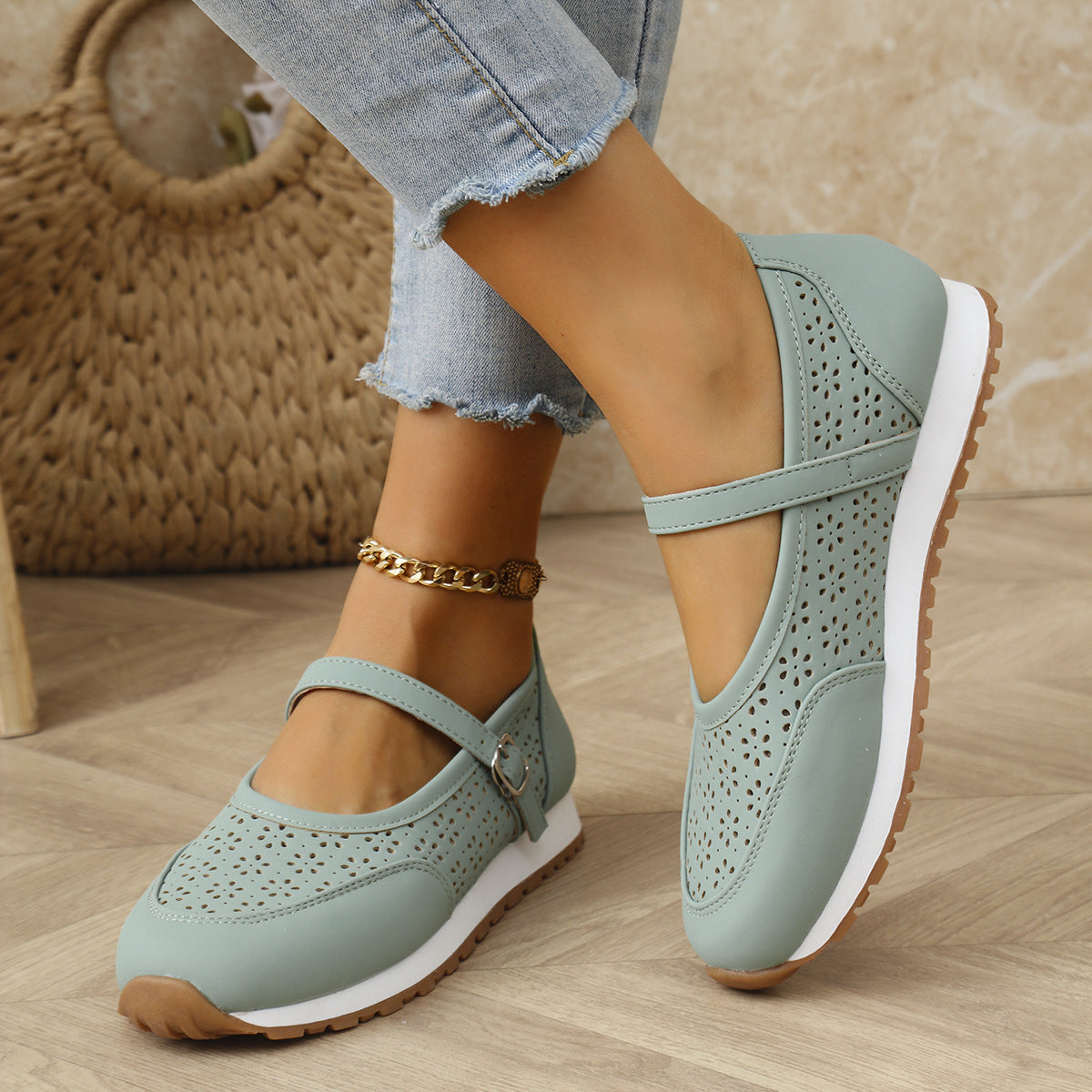 Damen bequeme und atmungsaktive Ballerinas mit Riemen und perforiertem Design R&B