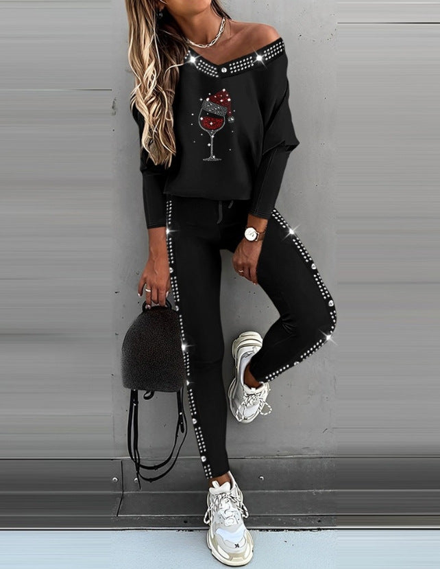 Damen Trendiges Freizeit-Outfit mit Off-Shoulder Oberteil und dekorativen Steinchen R&B