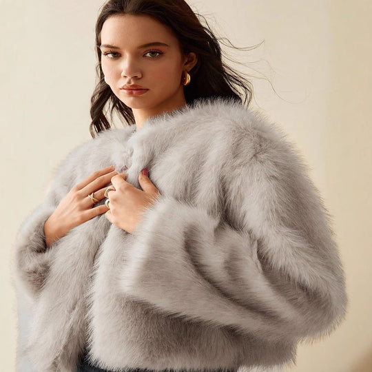 Damen extravagante Kurzarm-Felljacke mit voluminösen Ärmeln R&B