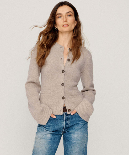 Damen elegante Strickjacke mit Knopfdetails und praktischen Taschen R&B