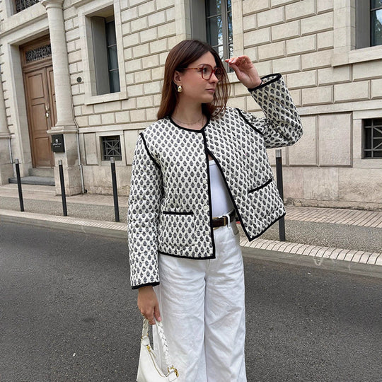 Damen Modische Steppjacke mit kontrastierenden Akzenten R&B