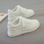 Damen Sportliche Sneakers aus hochwertigem Kunstleder mit rutschfester Laufsohle