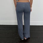 Damen Flared Jogginghose mit farblich abgesetztem Bund und modischem Schriftzug R&B