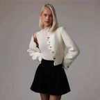 Damen Figurbetonte Jacke mit einzigartigem Knopfdesign R&B
