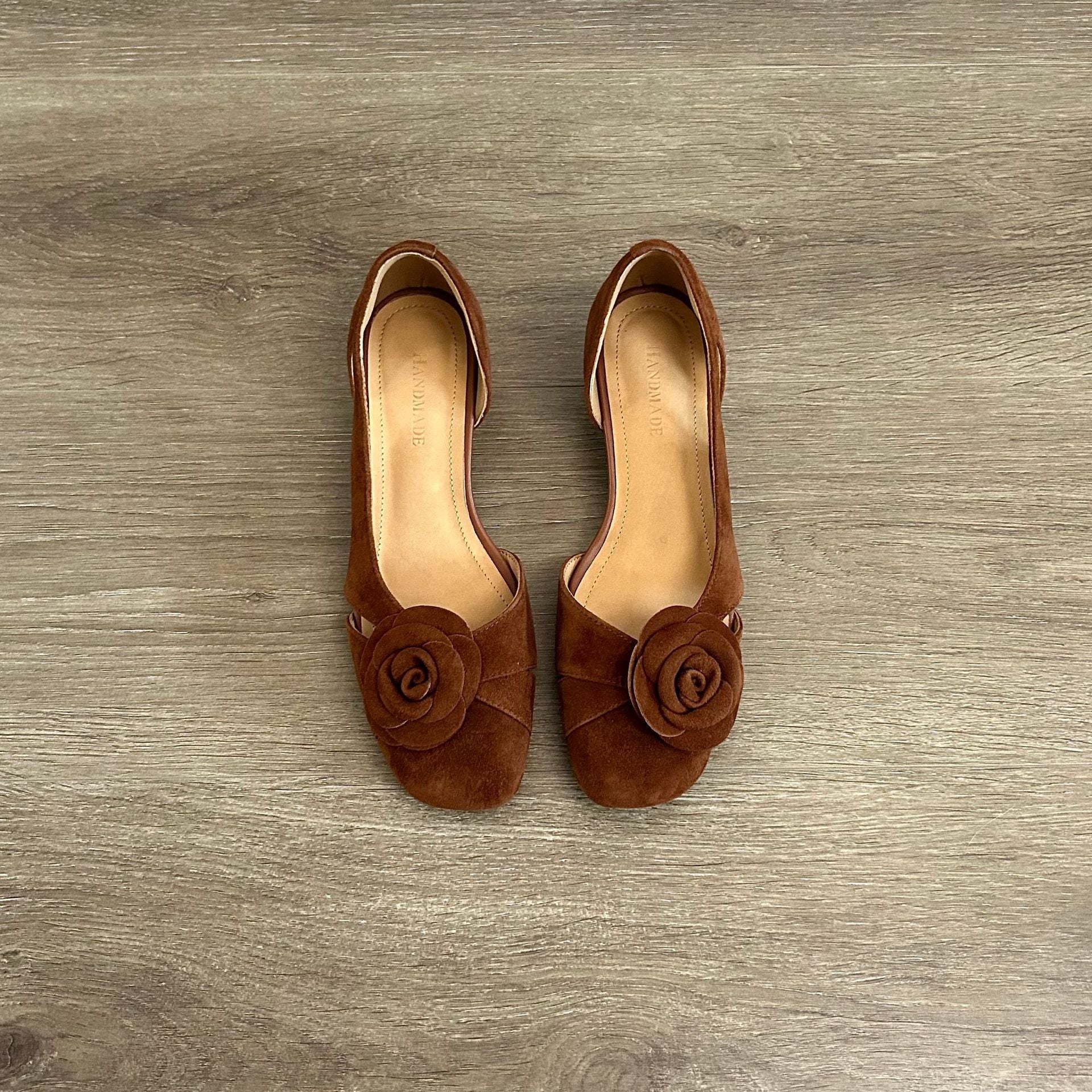Damen Ballerina-Schuhe mit eleganter Blumendekoration und geschmackvollem Design