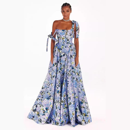 Damen Elegantes Maxikleid mit schulterfreien Trägern und floralem Print R&B