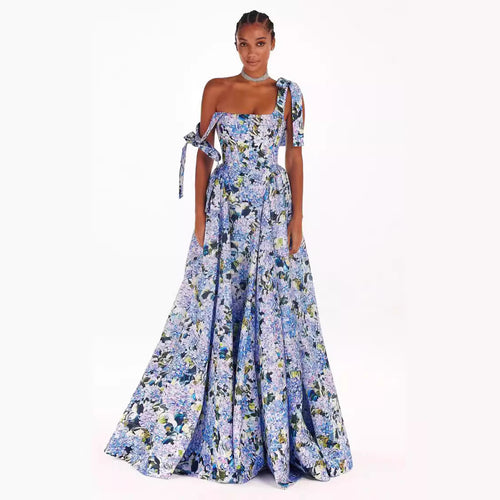 Damen Elegantes Maxikleid mit schulterfreien Trägern und floralem Print R&B