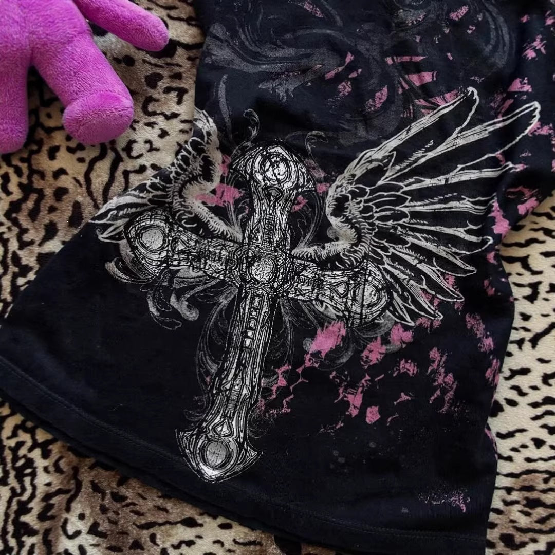 Damen V-Ausschnitt T-Shirt mit beeindruckendem Grafikkreuz R&B