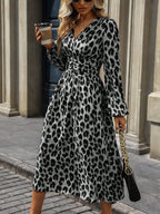 Damen Midi-Kleid mit Wickeloptik und Tiermotiv R&B