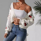Damen Kurze Strickjacke mit fruchtiger Stickerei R&B