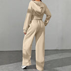 Damen sportliches Set aus weich fließendem Material mit Kapuze und weitem Schnitt R&B