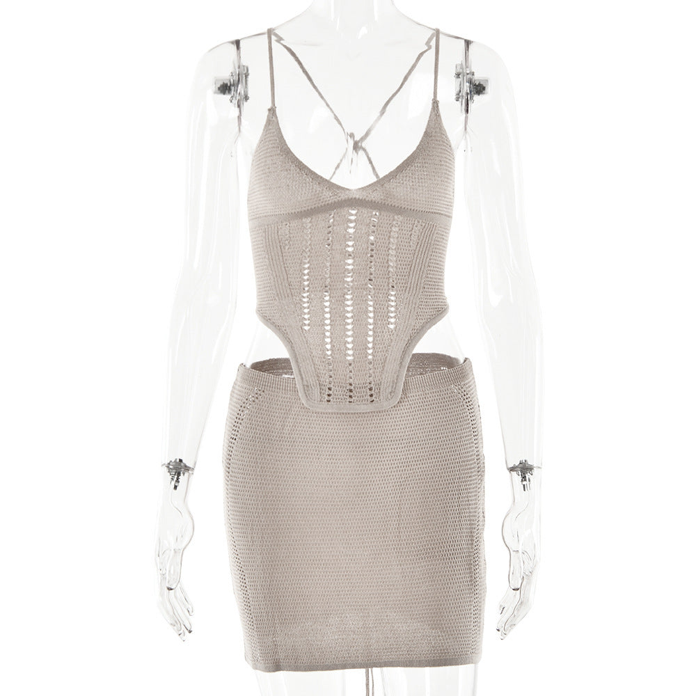 Damen Häkelkleid mit tiefem V-Ausschnitt und raffinierten Rüschendetails R&B