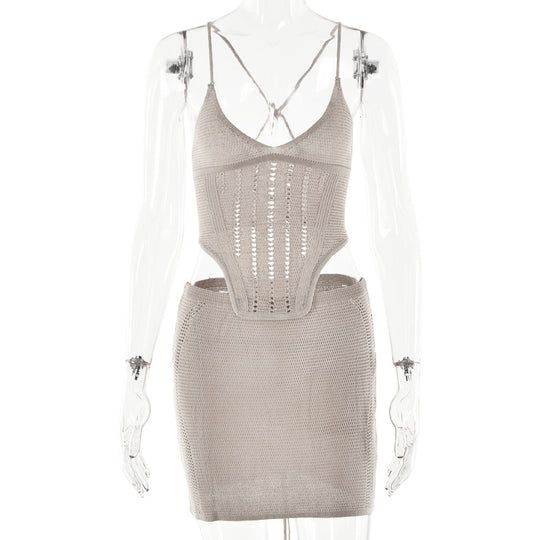 Damen Häkelkleid mit tiefem V-Ausschnitt und raffinierten Rüschendetails R&B