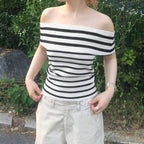 Damen Off-Shoulder Oberteil mit gestreiftem Design und breitem Kragen R&B