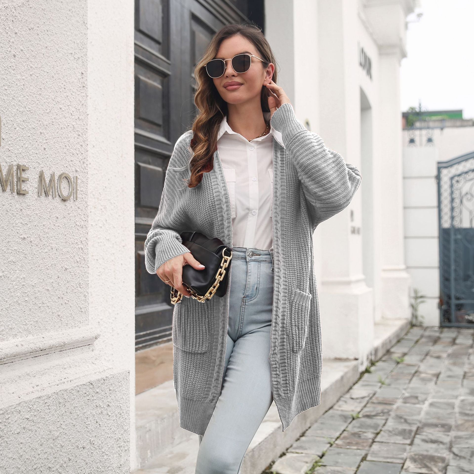 Damen Lässige Strickjacke mit tiefem V-Ausschnitt und praktischen Taschen R&B