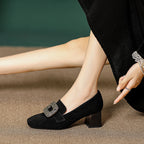 Damen Luxuriöse Blockabsatz-Pumps mit funkelnder Schnallenapplikation