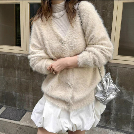 Damen Flauschiger Strick-Kardigan mit eleganten Knopfdetails R&B