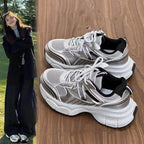 Damen Sportliche Atmungsaktive Sneaker mit modischen Metallic-Elementen