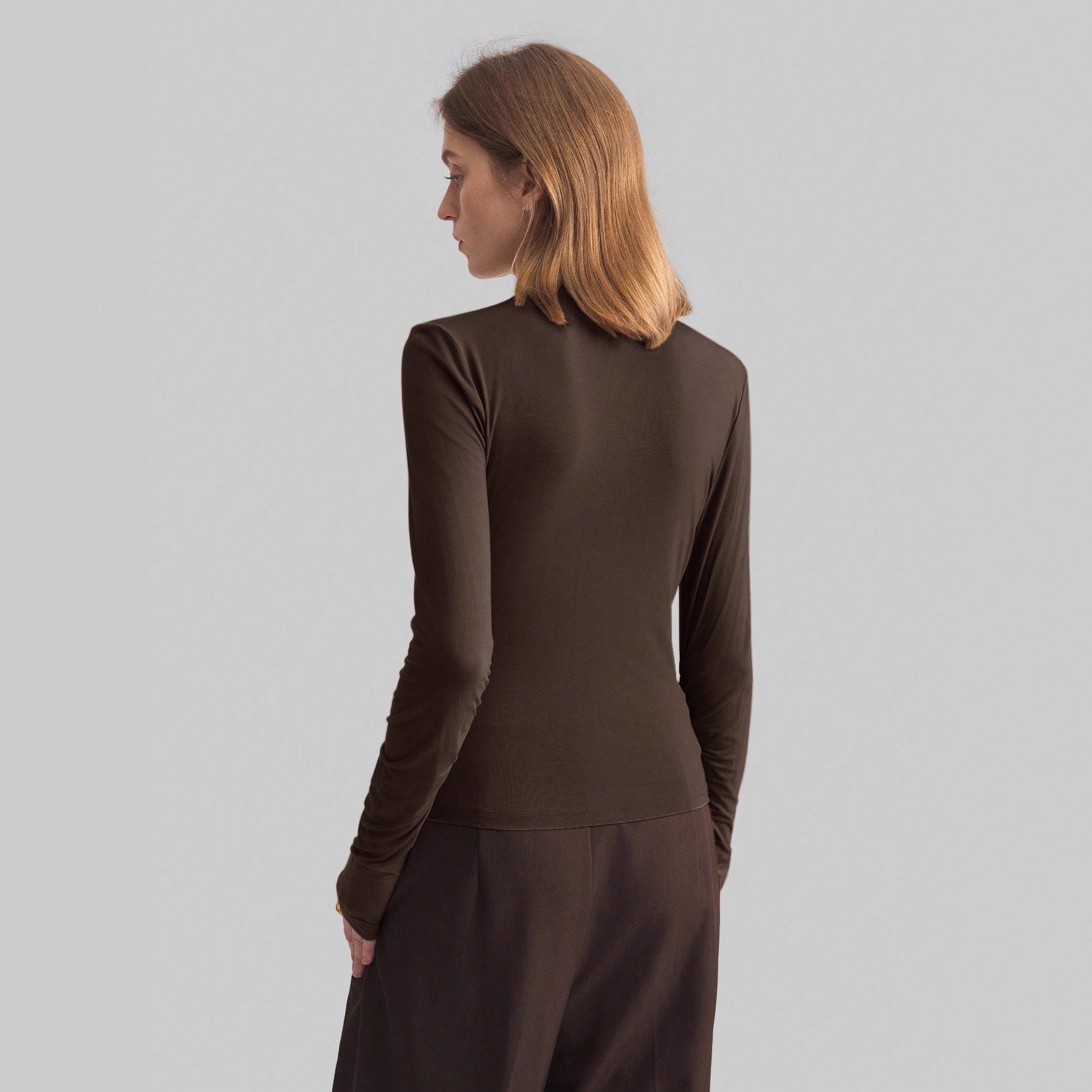 Damen nan schmal geschnittenes Langarmshirt mit asymmetrischer Drapierung und seitlicher Raffung R&B