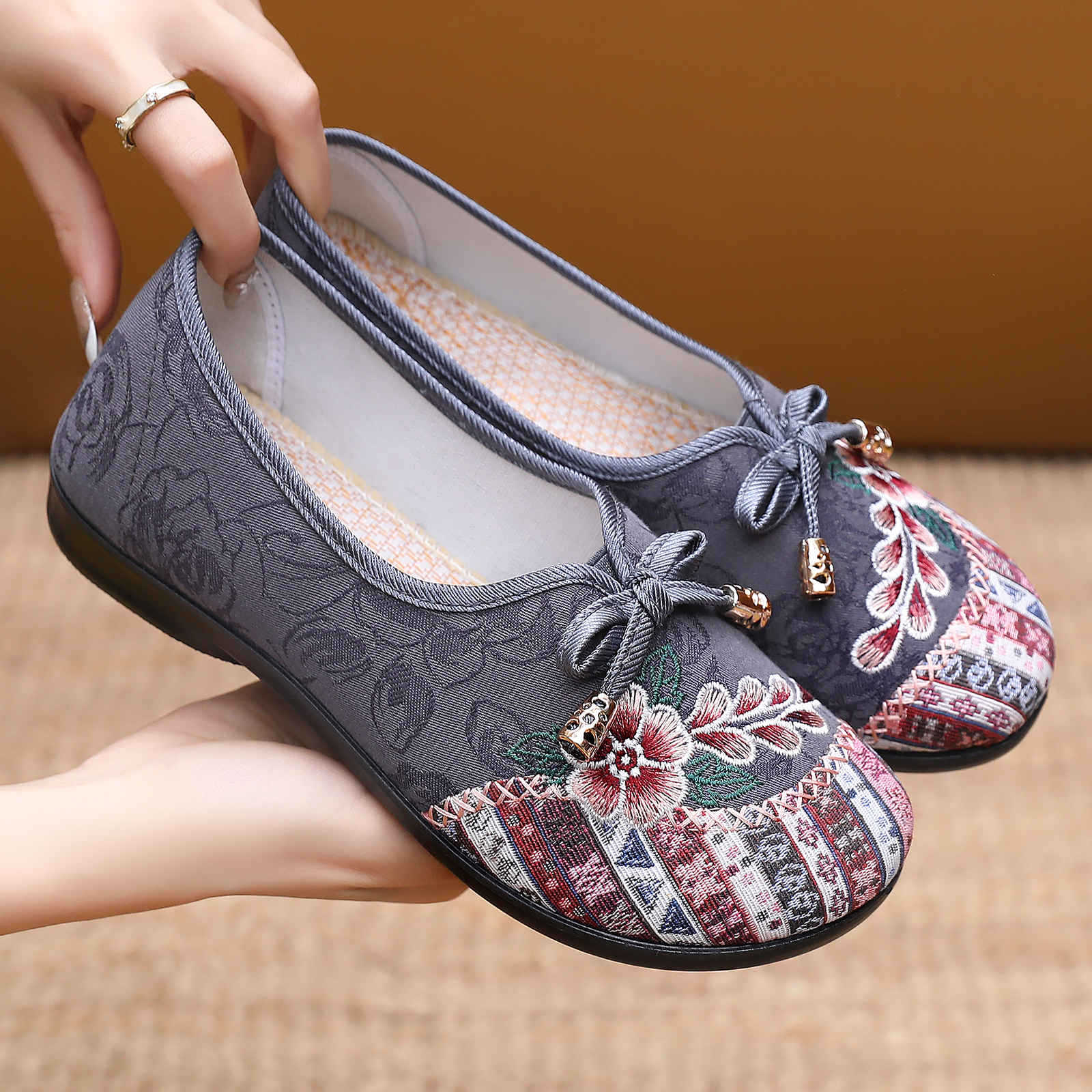 Damen Bequeme Ballerinas mit floralem Design und elastischem Einstieg R&B