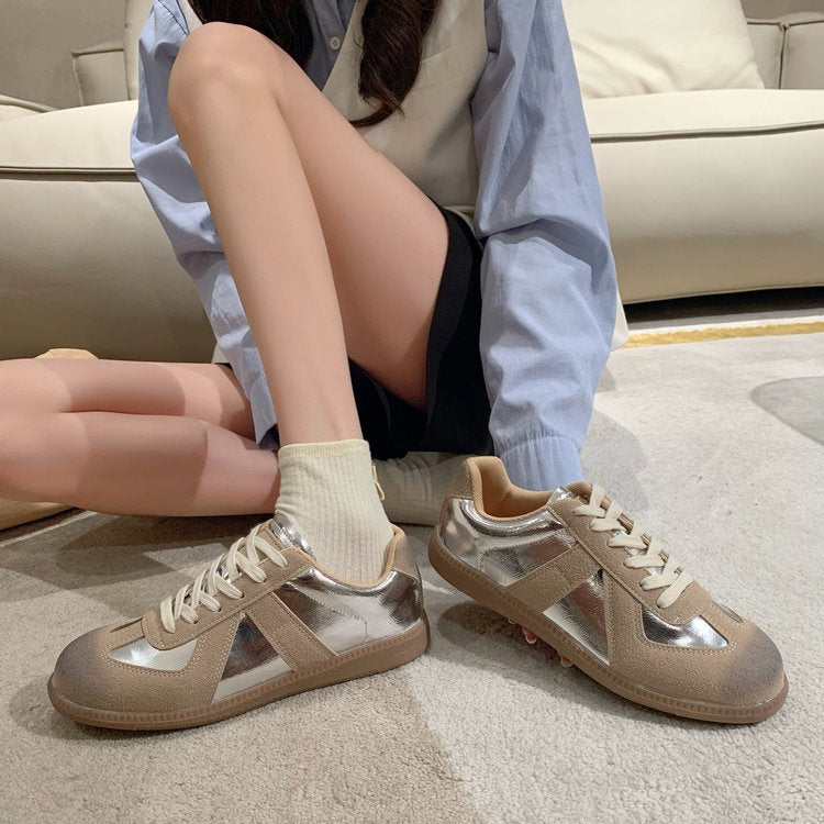 Damen modische Sneakers mit reflektierenden Details und bequemer Sohle R&B