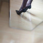 Damen elegante spitze Stiletto-Pumps mit glänzender Oberfläche und hohem Absatz R&B