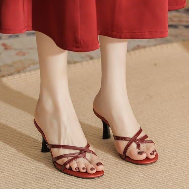 Damen Slingback Sandaletten mit elegantem Riemendesign und bequemer Absatzhöhe R&B