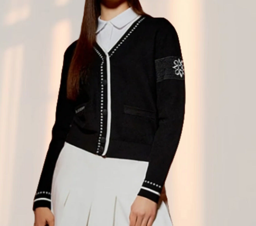 Damen modische Strickjacke mit strukturiertem Design und Taschen R&B