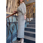 Damen Elegantes Maxikleid mit asymmetrischem Schnitt und strukturiertem Muster R&B