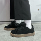 Damen Lifestyle Sneakers mit dicker Gummisohle und weichem Wildleder-Obermaterial