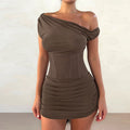 Damen Cocktailkleid mit asymmetrischem Ausschnitt und figurformendem Design R&B