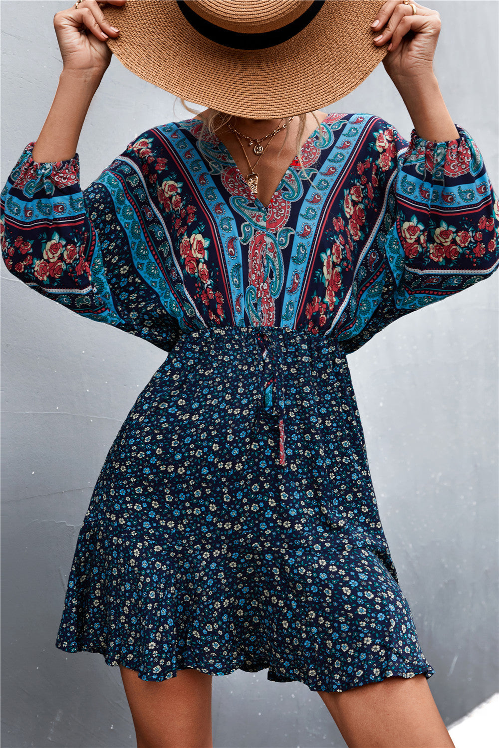 Damen Sommerliches Blusenkleid mit auffälligem floralen Muster und eleganten Puffärmeln R&B