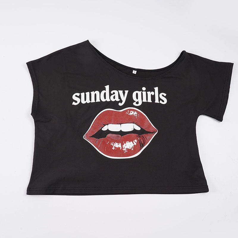 Damen Trendiges Crop-Top mit R&Brnem Lippenprint R&B