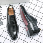 Herren Elegante Schnürschuhe aus hochwertigem Leder mit stilvoller Perforation