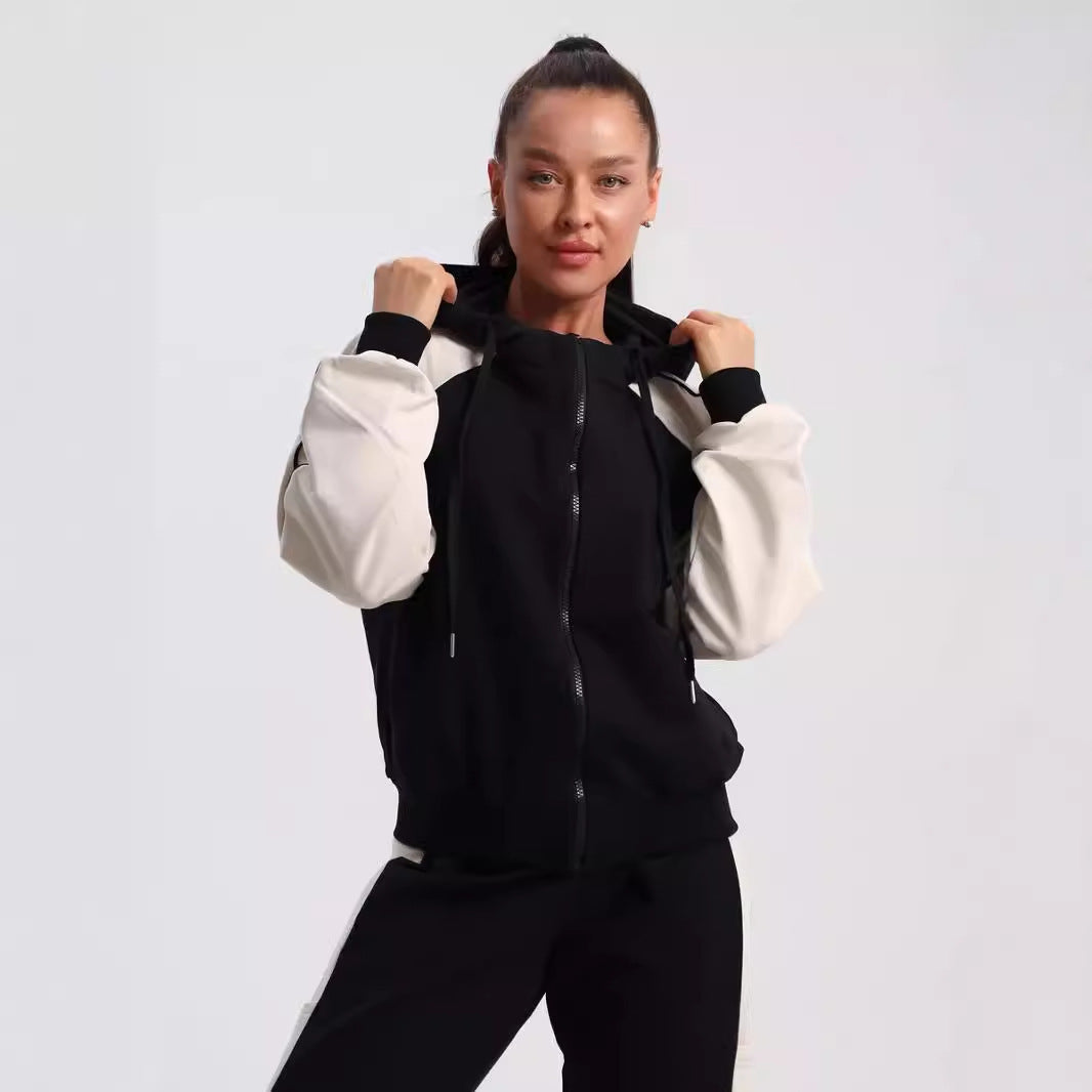 Damen Sportlicher Hoodie-Trainingsanzug mit eleganten Details und hochwertigem Material