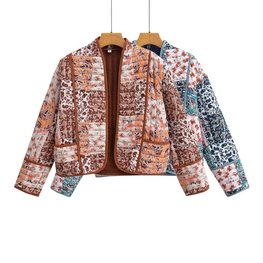 Damen modische Steppjacke mit buntem floralen Patchworkdesign R&B