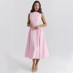 Damen Cocktailkleid mit elegantem Taillenbetonung und schwingendem Rock R&B